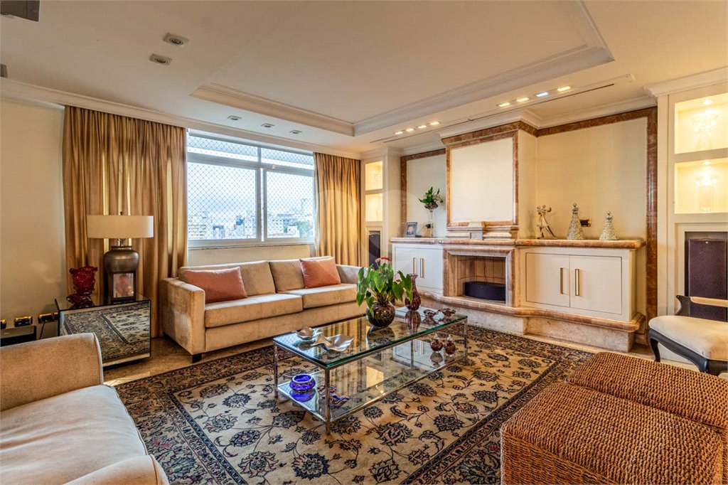 Apartamento à venda com 3 suítes em Bela Vista, São Paulo, SP