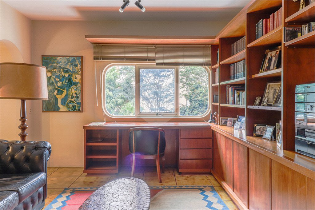 Apartamento à venda com 4 quartos, sendo 2 suítes, em Jardim Paulista, São Paulo, SP