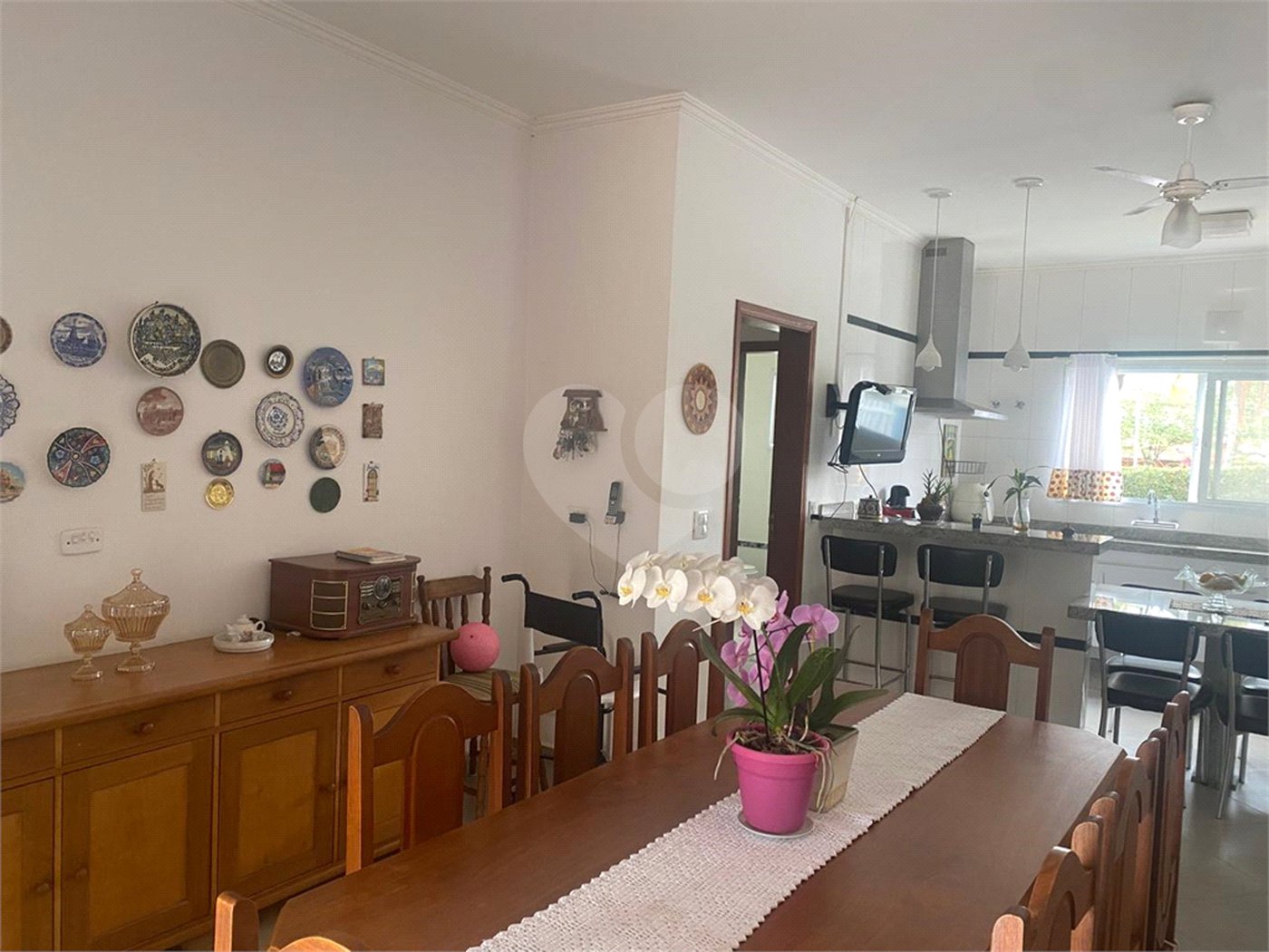 Casa à venda com 5 quartos, sendo 3 suítes, no condomínio Zuleika Jabour, Salto - SP