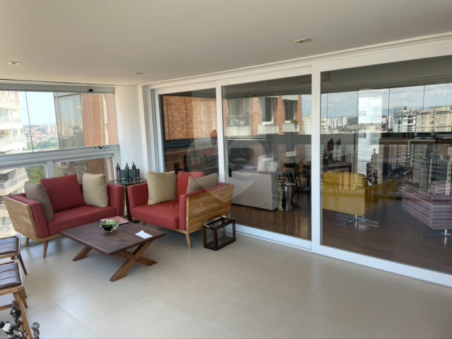 Apartamento à venda com 4 suítes em Morumbi, São Paulo, SP