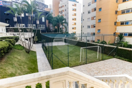 Apartamento à venda com 3 quartos, sendo 1 suíte, em Vila Andrade, São Paulo, SP