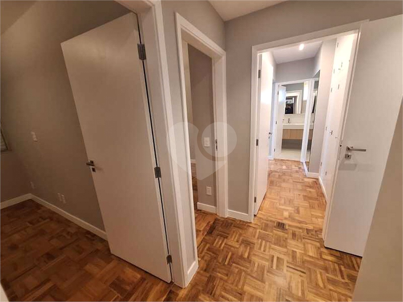 Apartamento à venda com 3 quartos, sendo 1 suíte, em Itaim Bibi, São Paulo, SP