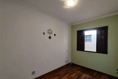 Sobrado à venda com 3 quartos, sendo 1 suíte, em Jardim Ester, São Paulo, SP