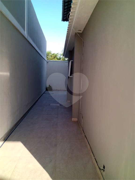 Casa à venda com 4 quartos, sendo 1 suíte, no condomínio Monte Líbano, Rio de Janeiro - RJ