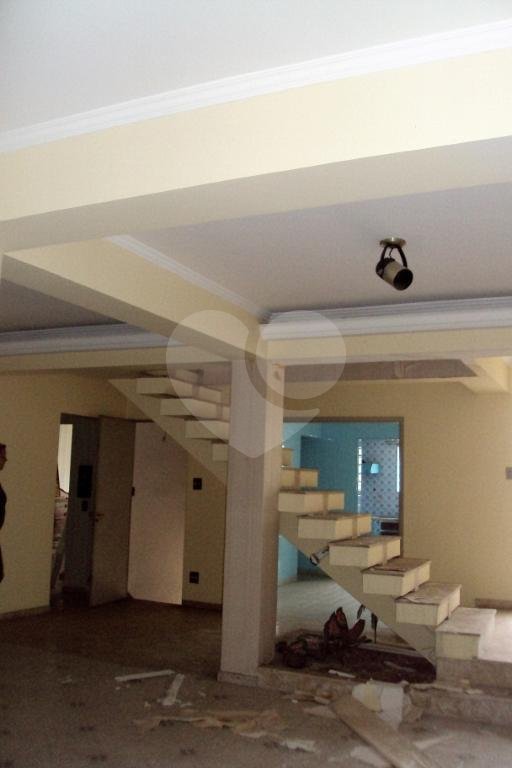 Casa à venda com 3 quartos, sendo 1 suíte, em Vila Mariana, São Paulo, SP