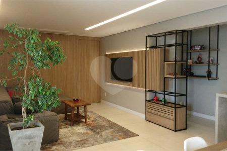 Apartamento à venda com 3 suítes em Jardim Caboré, São Paulo, SP