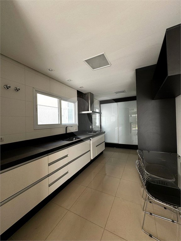 Casa à venda com 4 quartos, sendo 2 suítes,  no condomínio Montblanc, Sorocaba - SP