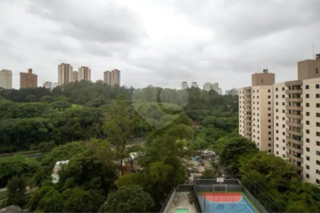 Apartamento à venda com 3 quartos, sendo 1 suíte, em Jardim Ampliação, São Paulo, SP