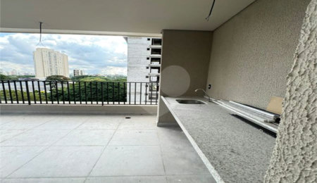 Apartamento à venda com 3 suítes em Vila Clementino, São Paulo, SP