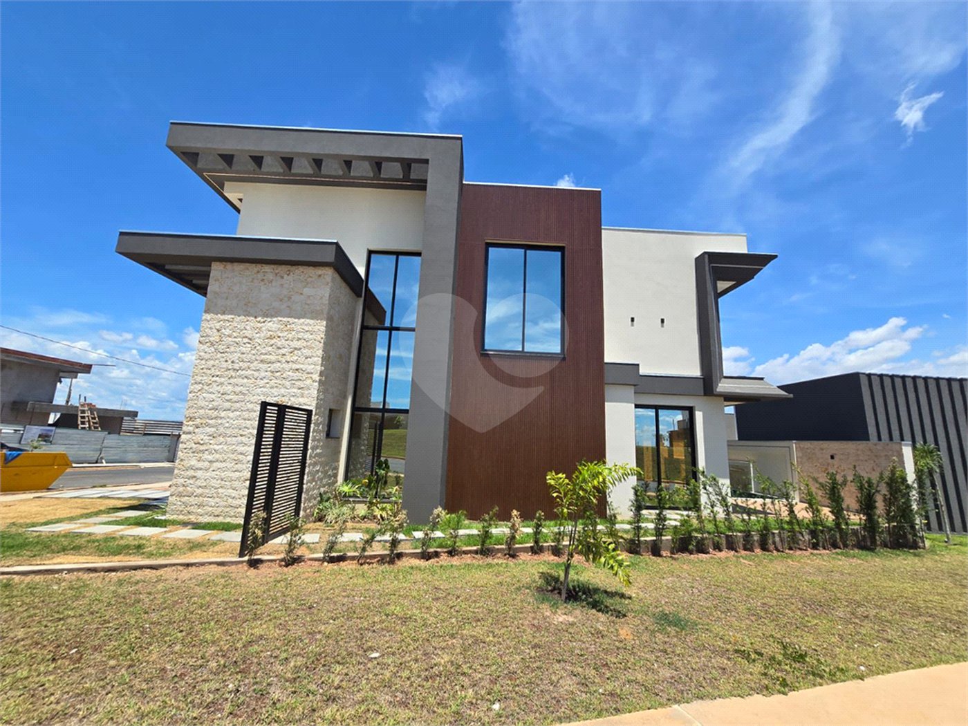 Casa à venda com 3 suítes no condomínio Brisas, Cuiabá - MT