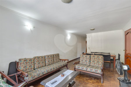 Sobrado à venda com 3 quartos, sendo 1 suíte,  em Chácara Flora, São Paulo, SP