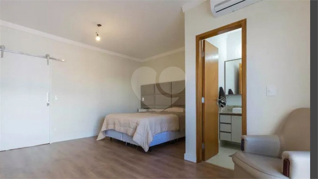 Sobrado à venda com 3 quartos, sendo 1 suíte, em Vila Firmiano Pinto, São Paulo, SP
