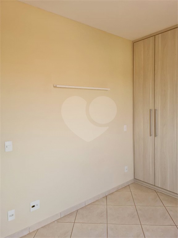 Apartamento no Condomínio Monte Verde.