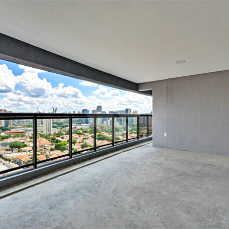 Apartamento à venda com 4 quartos, sendo 2 suítes,  em Jardim das Acácias, São Paulo, SP