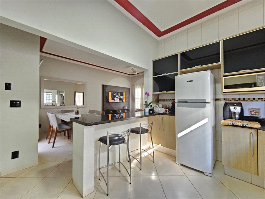 Casa à venda com 3 quartos, sendo 1 suíte,  em Jardim Jóquei Clube, Ribeirão Preto, SP
