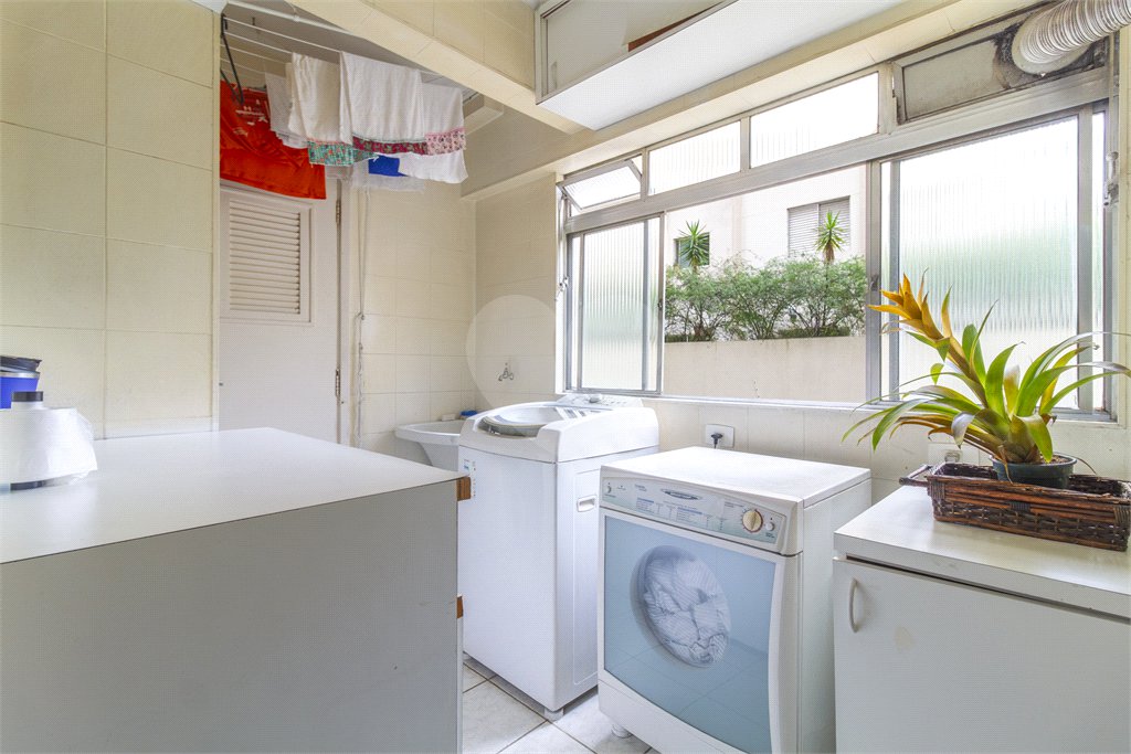 Apartamento à venda com 3 quartos, sendo 1 suíte,  em Sumarezinho, São Paulo, SP