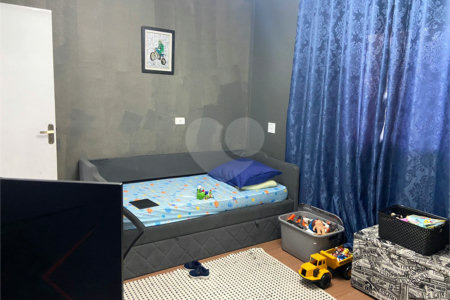 Casa à venda com 3 quartos, sendo 2 suítes, em Jardim Medina, Poá, SP