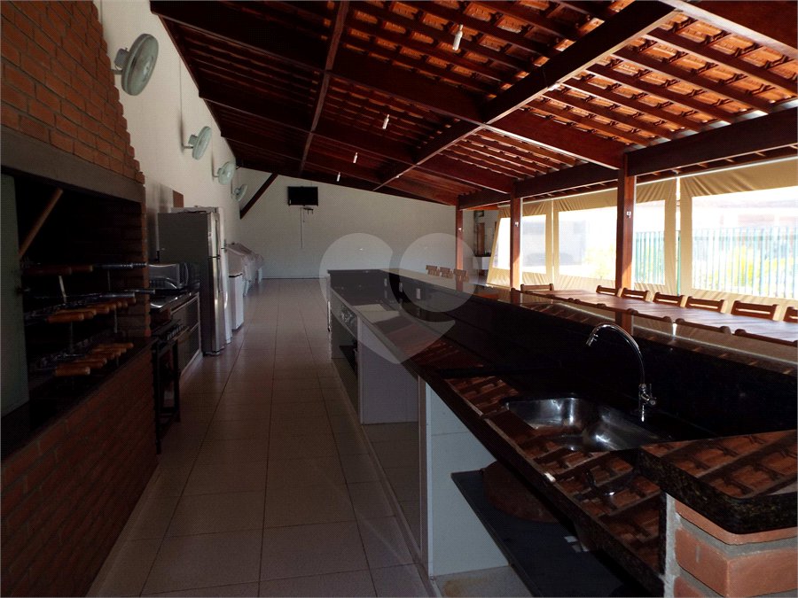 Chácara em condomínio Quinta dos Buritis 3 quartos, 1000 m²