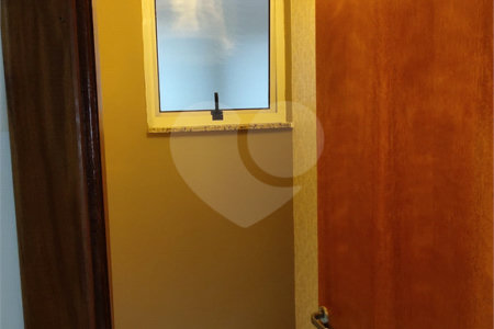 Casa à venda com 3 quartos, sendo 1 suíte, no condomínio Campos do Conde I, Paulínia - SP