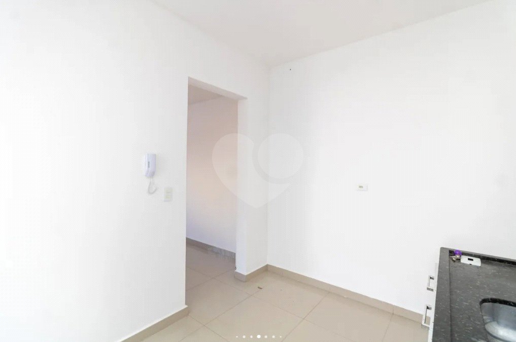 Casa à venda com 2 suítes no condomínio Dos Pássaros, São Paulo - SP