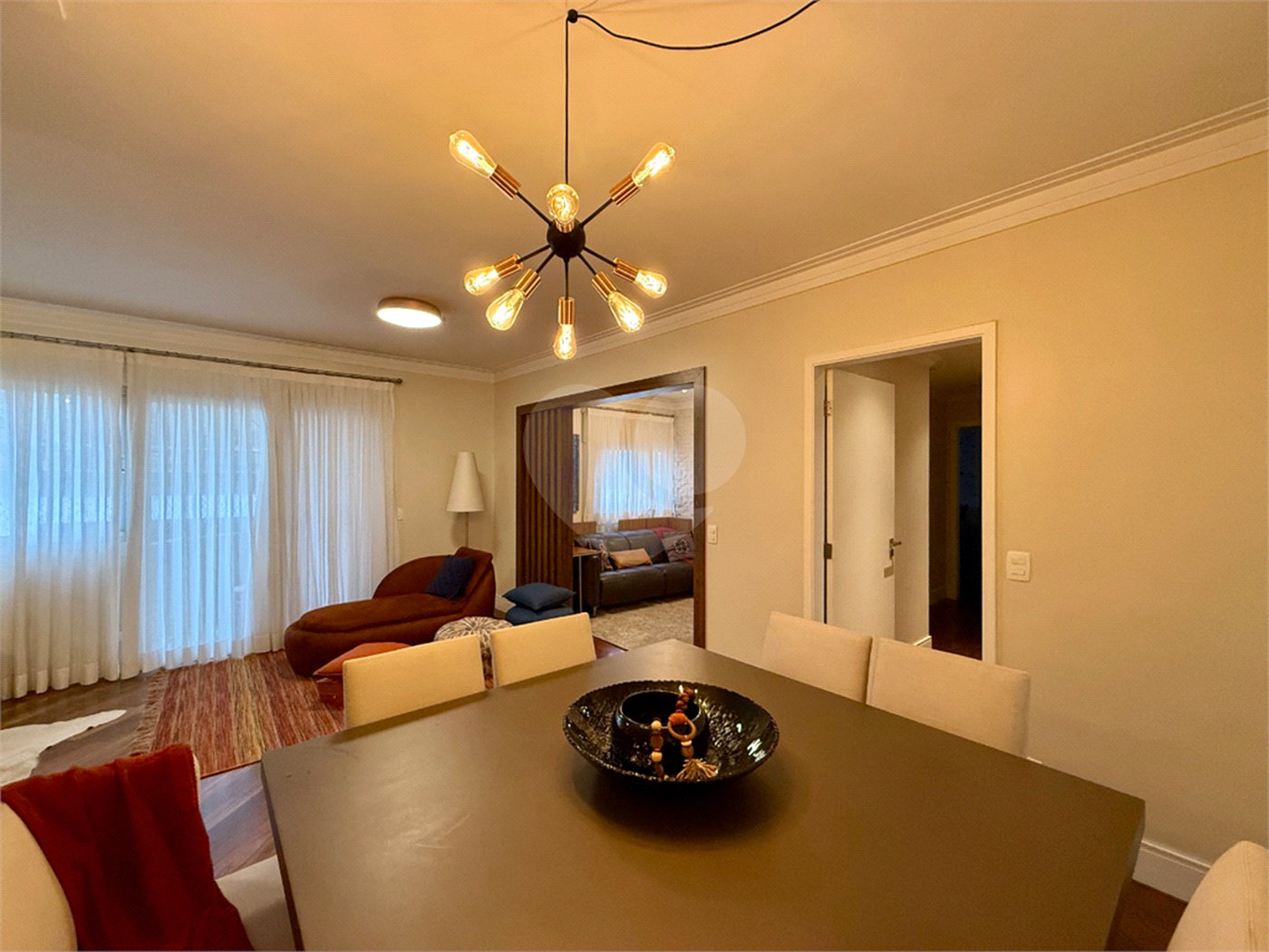 Apartamento à venda com 3 suítes em Campo Belo, São Paulo, SP