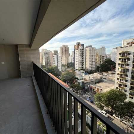 Apartamento à venda com 3 suítes em Moema, São Paulo, SP