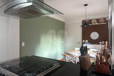 Apartamento à venda com 3 suítes em Jardim Vitória Régia, São Paulo, SP