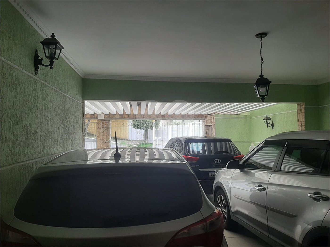 Sobrado à venda com 4 quartos, sendo 2 suítes, em Tremembé, São Paulo, SP