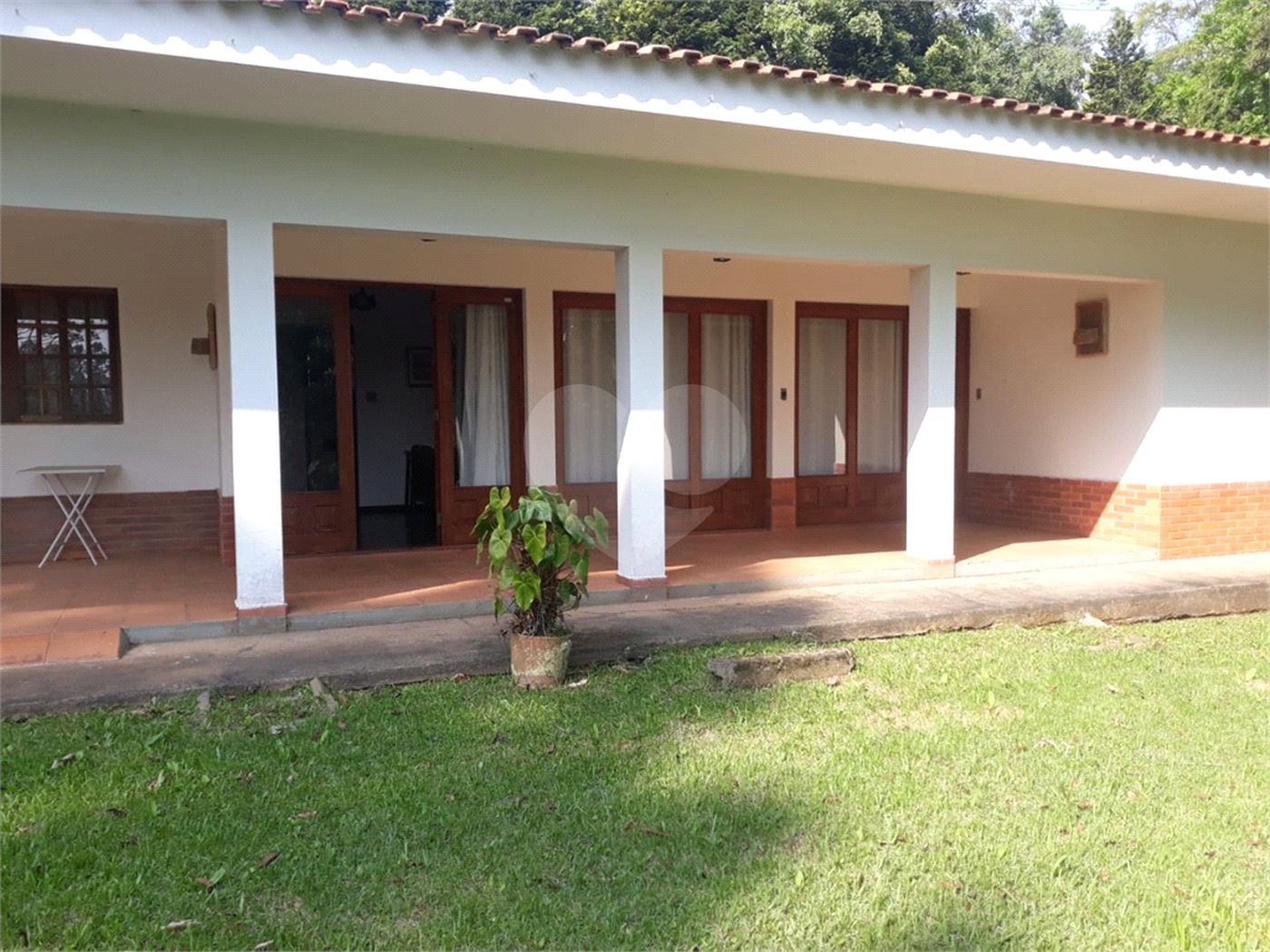 Chácara à venda com 3 quartos, sendo 2 suítes,  no Centro (canguera), São Roque, SP