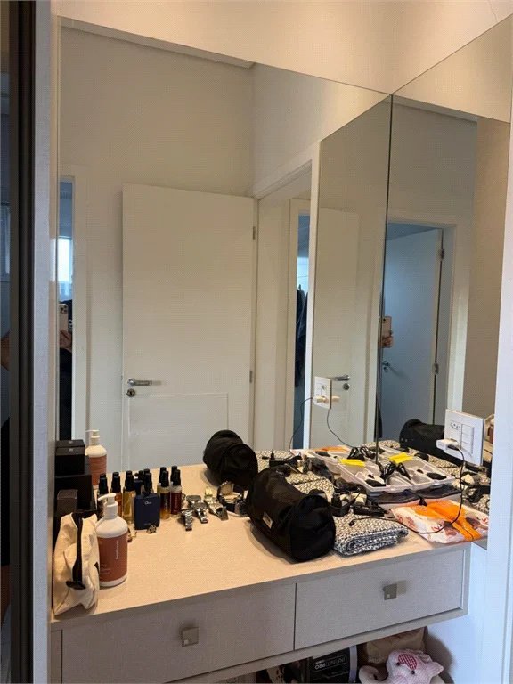 Apartamento à venda com 3 quartos, sendo 1 suíte, em Vila Andrade, São Paulo, SP