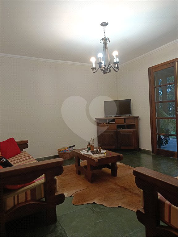 Casa à venda com 3 quartos, sendo 1 suíte, em Luiz Fagundes, Mairiporã, SP