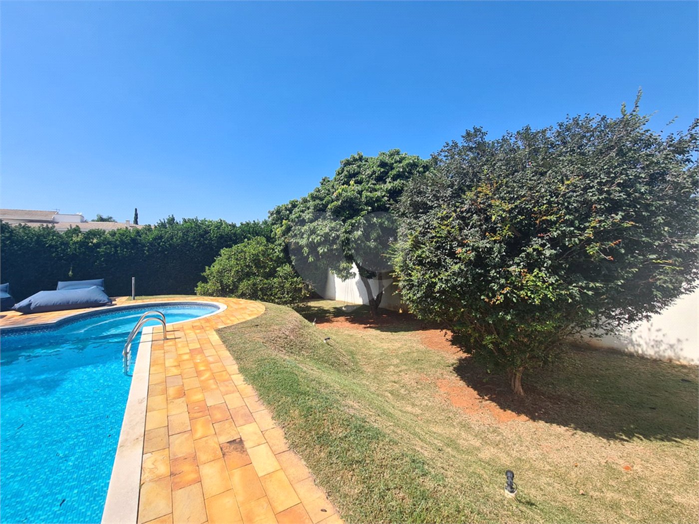 Casa à venda com 4 suítes no condomínio Santa Teresa, Itupeva - SP