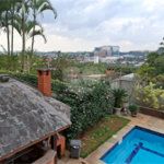 Sobrado à venda com 4 quartos, sendo 2 suítes,  em Jardim Leonor, São Paulo, SP