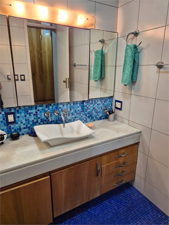 Apartamento à venda com 2 quartos, sendo 1 suíte,  em Copacabana, Rio de Janeiro, RJ