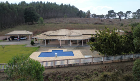 Casa à venda com 4 suítes no Centro, Extrema, MG