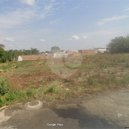 Terreno à venda em Jardim Pinheiros II, Araraquara, SP