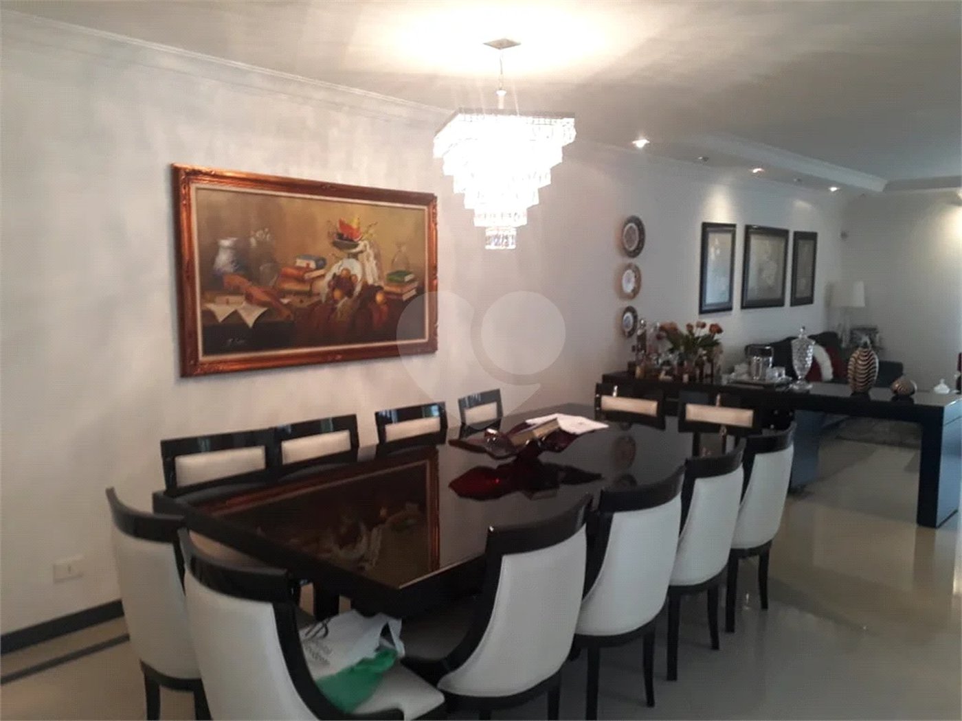 Sobrado à venda com 6 quartos, sendo 5 suítes, em Tremembé, São Paulo, SP