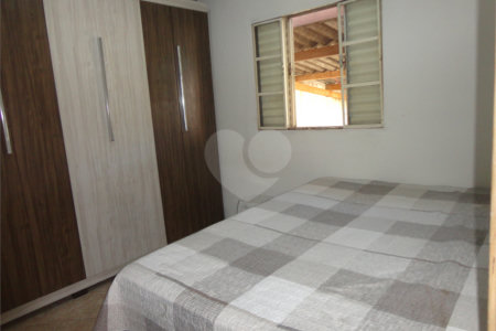 Casa à venda com 2 quartos em Vila Bissoto, Valinhos, SP