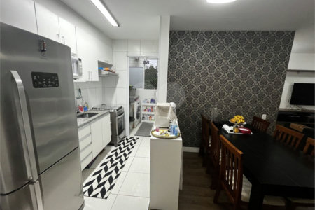 Apartamento à venda com 2 quartos, sendo 1 suíte,  em Vila Praia, São Paulo, SP