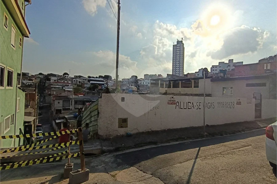 TERRENO DE 500 M² COM 20 METROS DE FRENTE PARA LOCAÇÃO )R$ 6.000,00) OU VENDA NO MANDAQUI