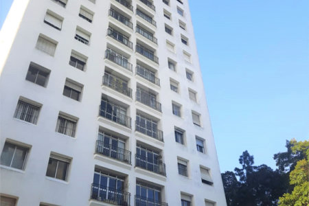 Apartamento à venda com 3 quartos, sendo 1 suíte,  em Alto da Boa Vista, São Paulo, SP