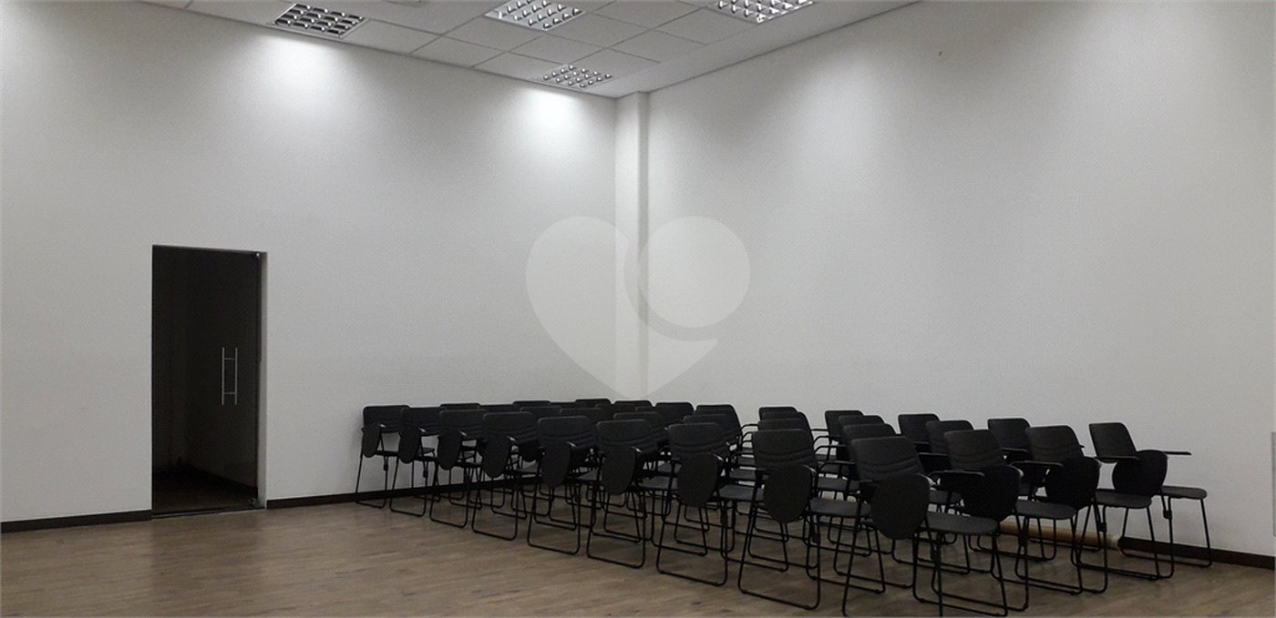 Prédio para alugar em Vila Salles, Atibaia, SP