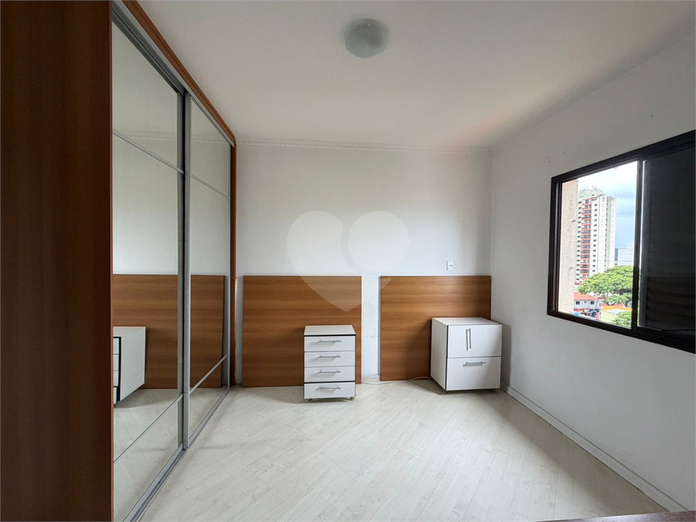 Apartamento à venda com 3 quartos, sendo 1 suíte, no Centro, Suzano, SP