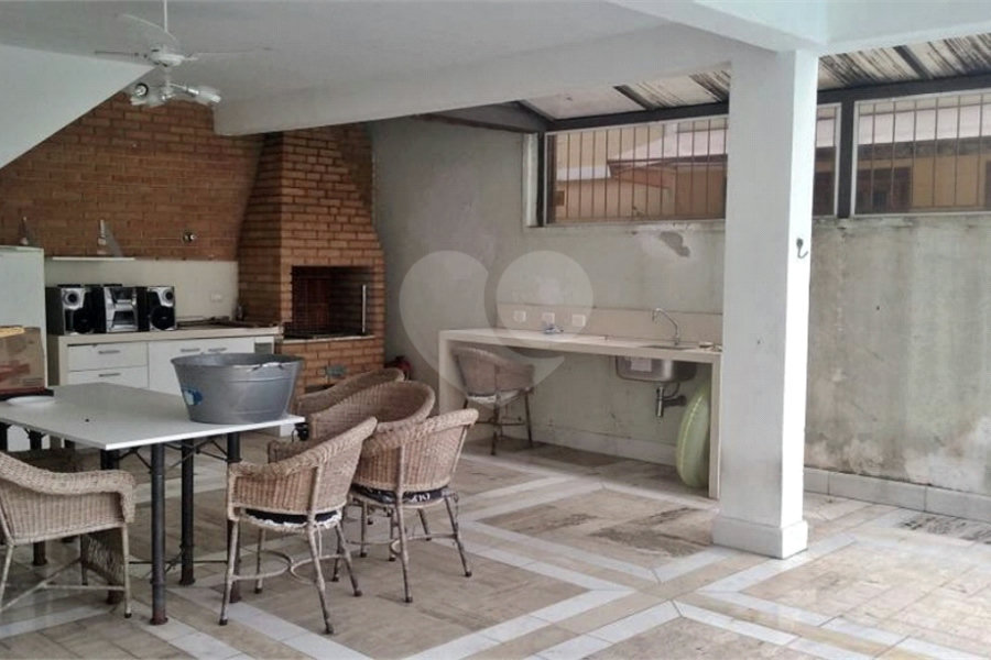 Sobrado à venda com 6 quartos, sendo 4 suítes, em Tremembé, São Paulo, SP