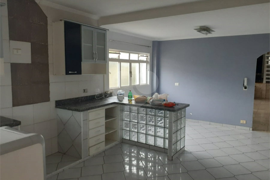 Sobrado à venda com 4 quartos, sendo 2 suítes, em Tremembé, São Paulo, SP
