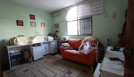 Sobrado à venda com 3 quartos, sendo 1 suíte,  em Jaguaré, São Paulo, SP