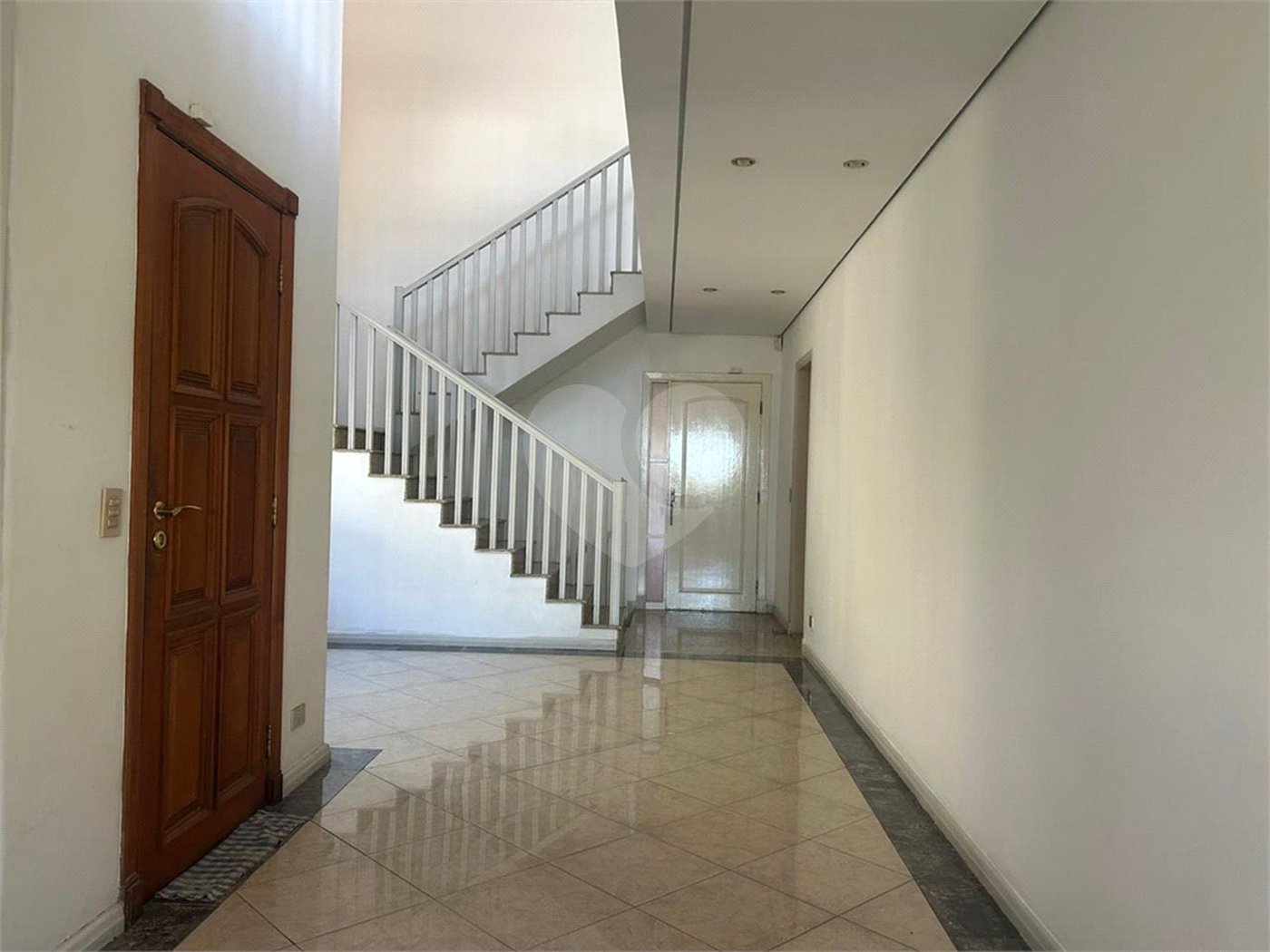 Casa à venda com 5 quartos, sendo 4 suítes, em Butantã, São Paulo, SP