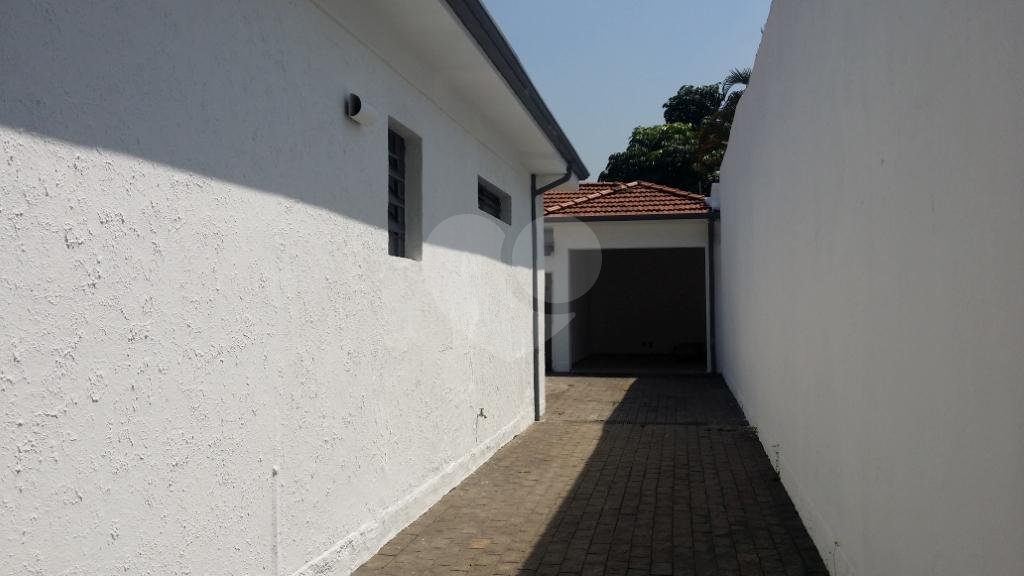 Casa à venda com 5 quartos, sendo 3 suítes, em Jardim Novo Mundo, São Paulo, SP