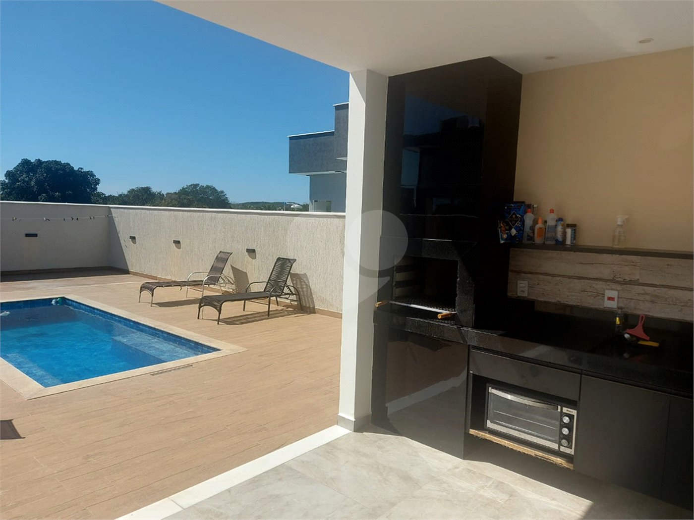 Casa à venda com 4 quartos, sendo 3 suítes, em Ogiva, Cabo Frio, RJ