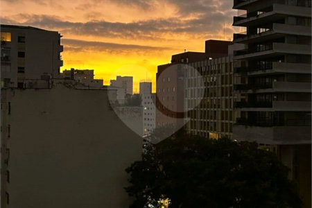 Apartamento à venda com 2 quartos, sendo 1 suíte,  em Cerqueira César, São Paulo, SP